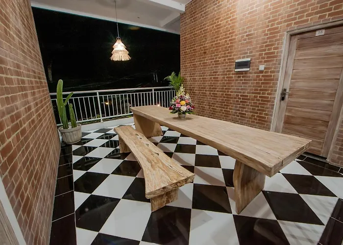 Kubu Kleneng Guest house